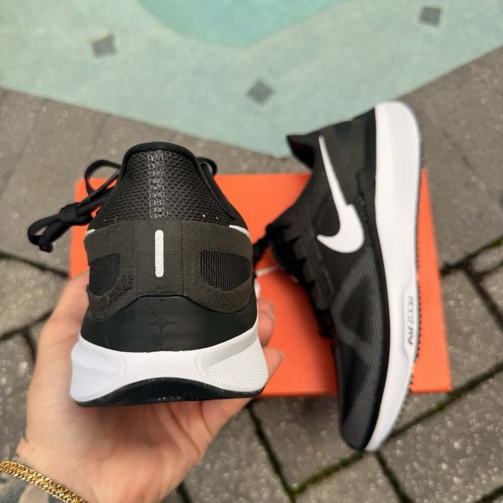 NIKE AIR ZOOM STRUCTURE 25 - WOMEN RUNNING SHOES BLACK WHITE DJ7884-001 SIZE 10W - Picture 3 of 6